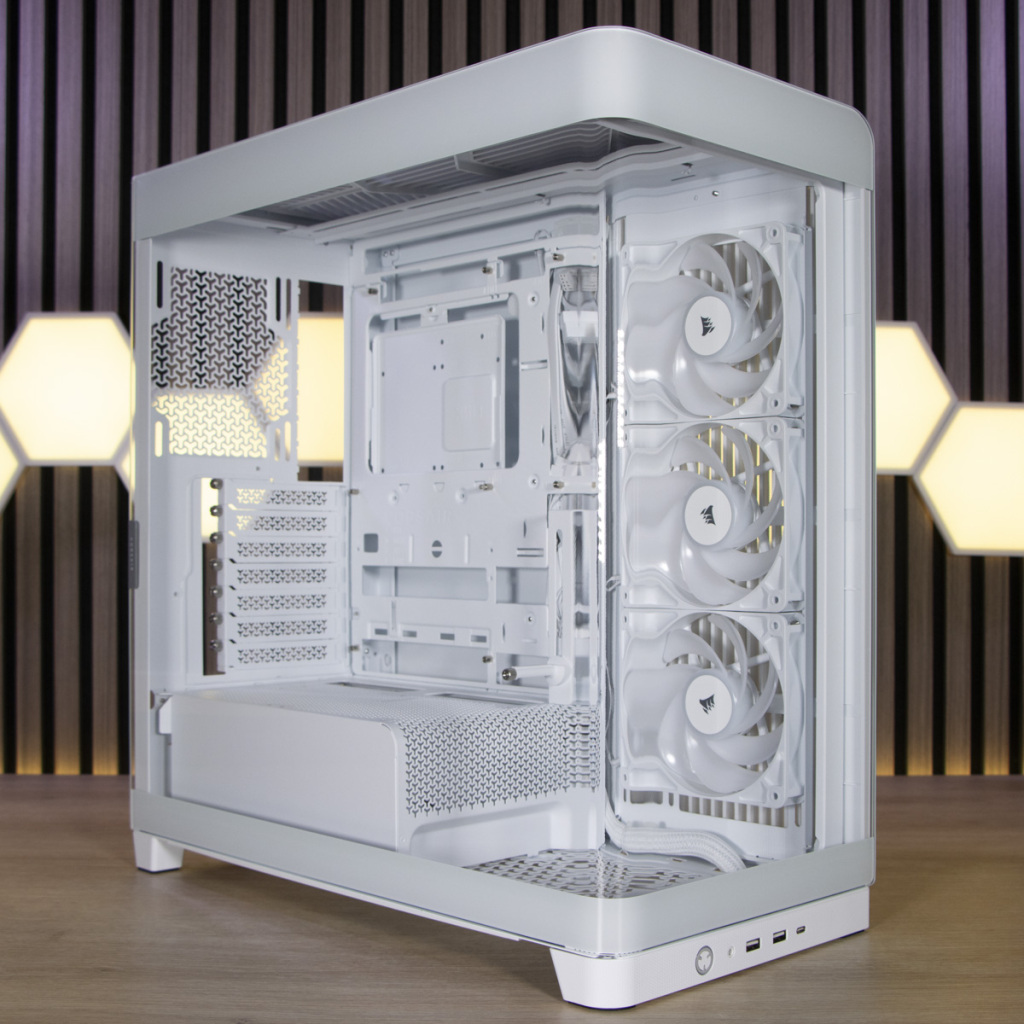 CORSAIR Frame 4500X trois quarts avant