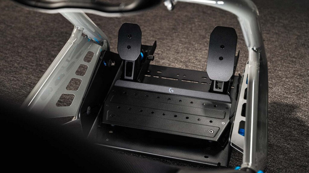 Salon Logitech G Play 2025 : une foule de nouveaux produits 23 Logitech G pédales RS