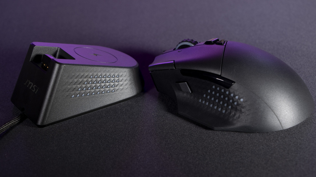 MSI Versa Pro Wireless souris station (1)