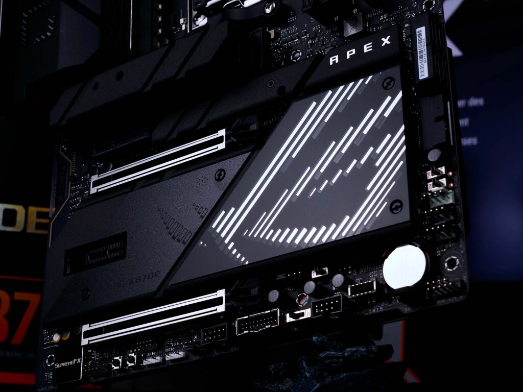asus rog crosshair x870e apex 05