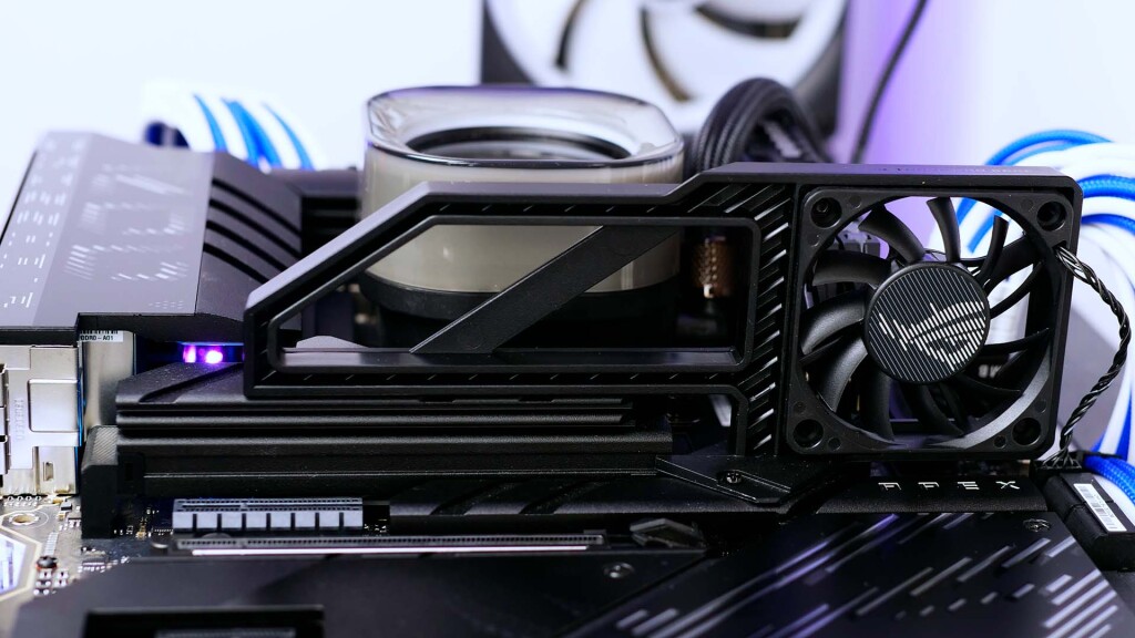 asus rog crosshair x870e apex memory fan kit 01