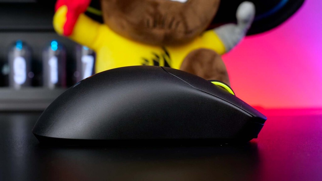 corsair sabre v2 pro ultralight 07