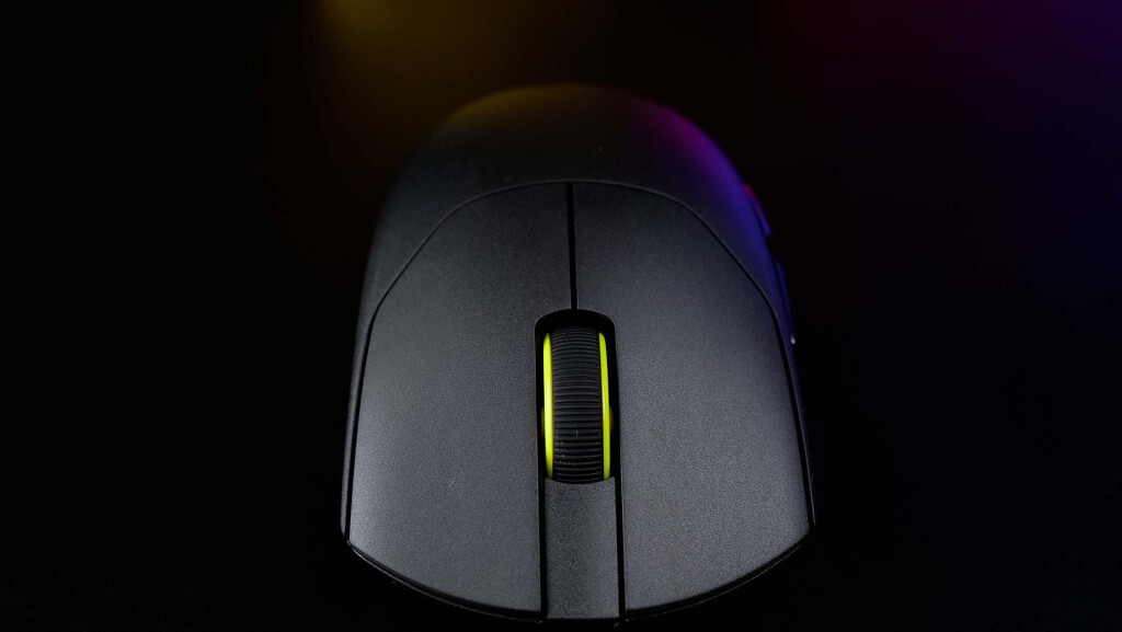 corsair sabre v2 pro ultralight molette