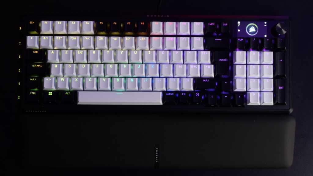 corsair vanguard 96 demo rgb 02