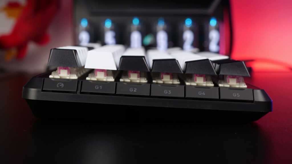 corsair vanguard 96 side 02