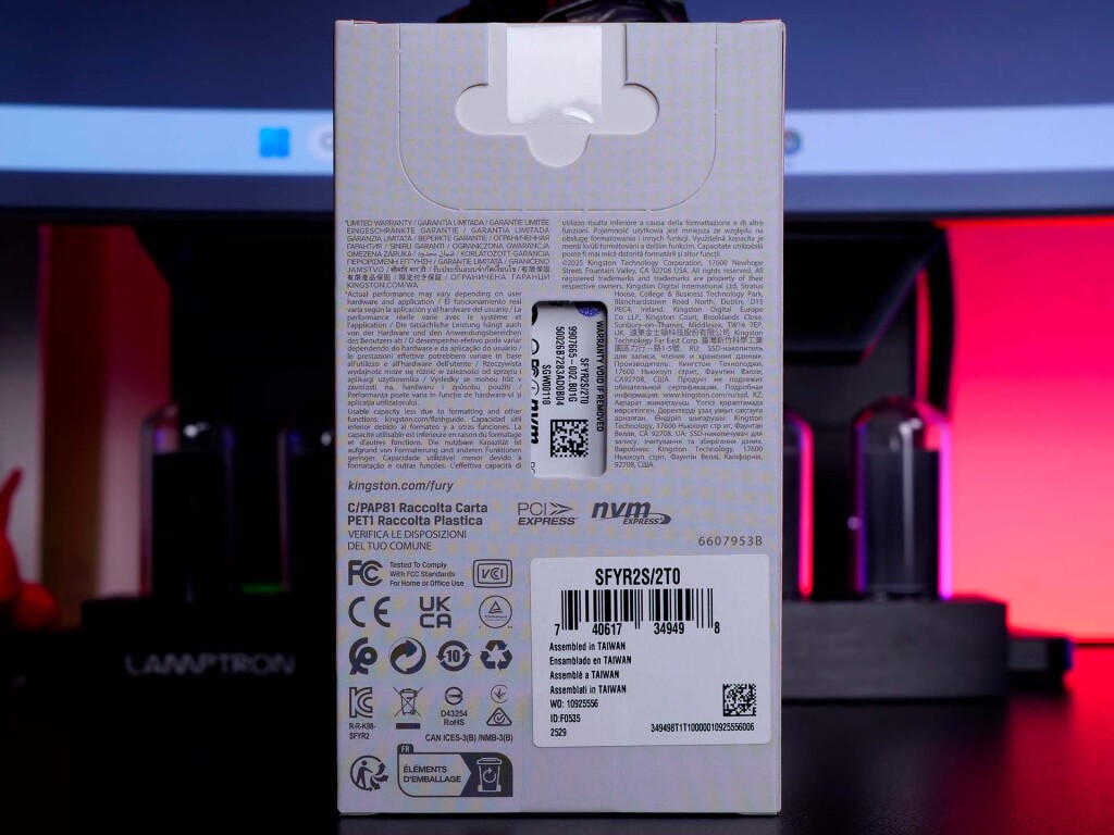 kingston fury renegade g5 nvme m2 ssd box verso