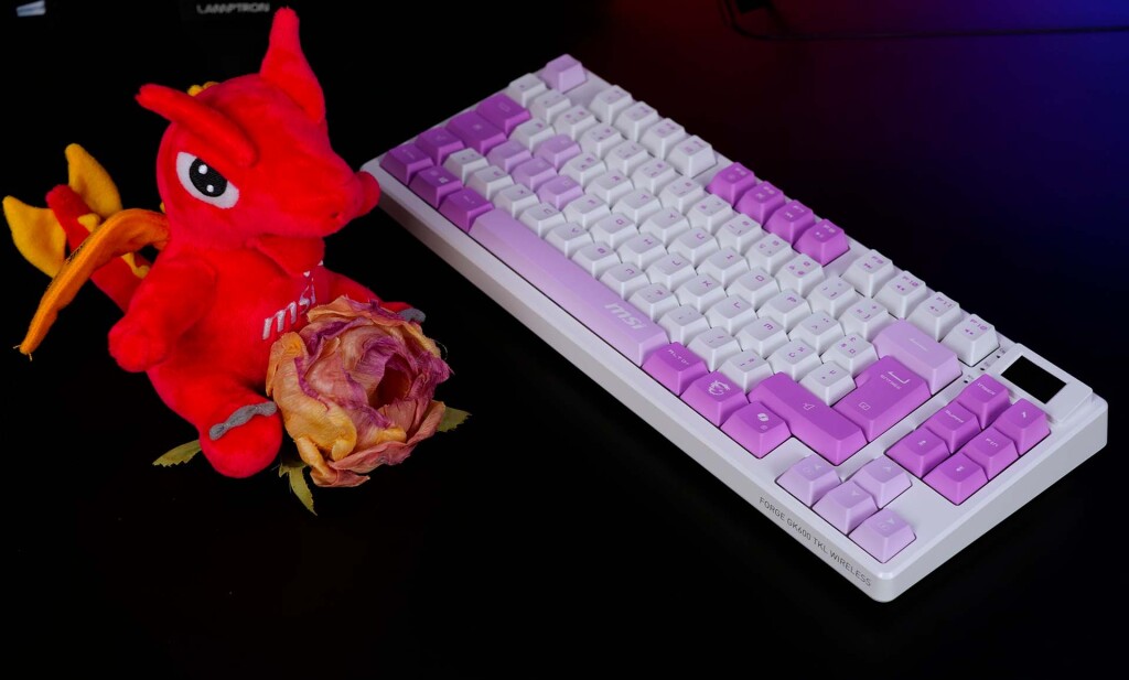msi forge gk600 tkl wireless violet 01