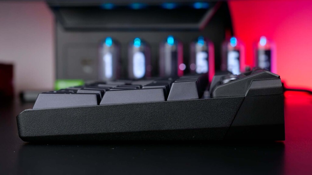 msi strike pro wireless 09