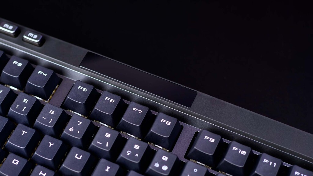 msi strike pro wireless 14