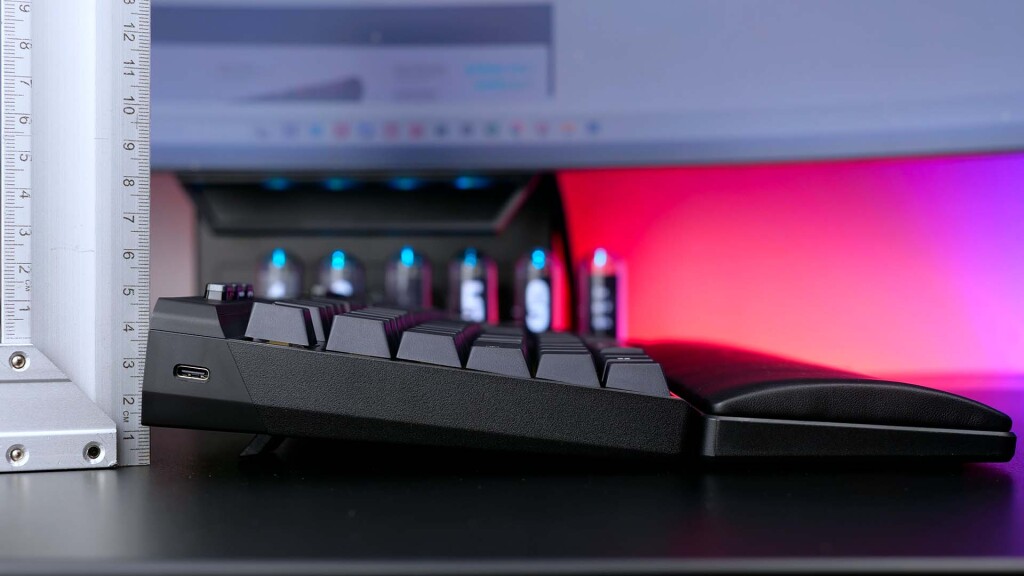 msi strike pro wireless 19