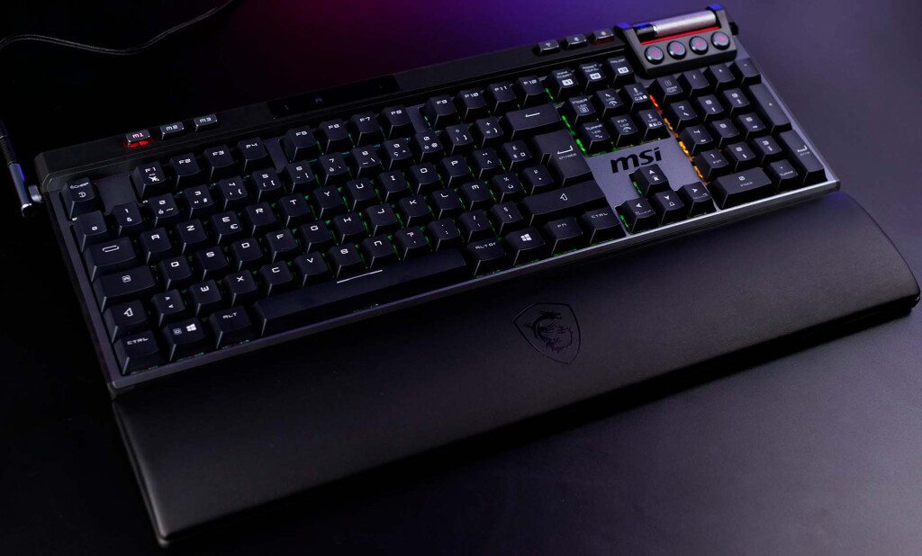 msi strike pro wireless 20