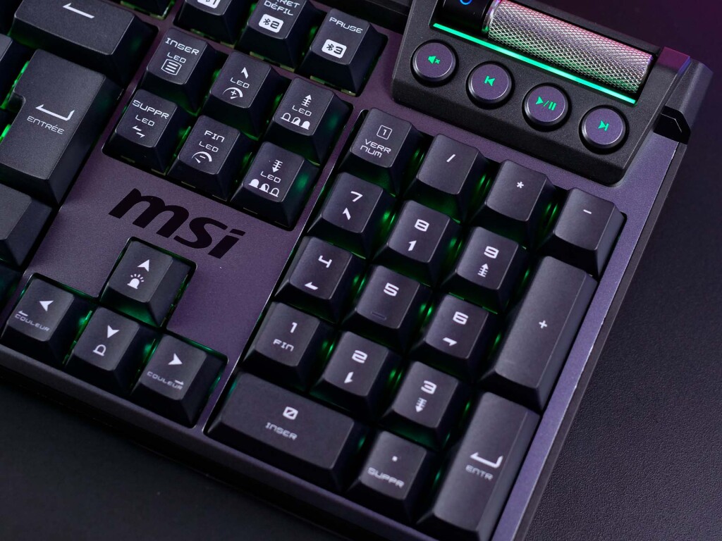 msi strike pro wireless 21