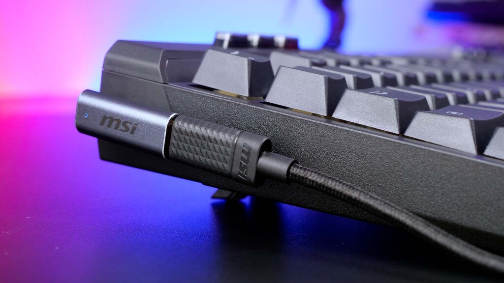 msi strike pro wireless 22
