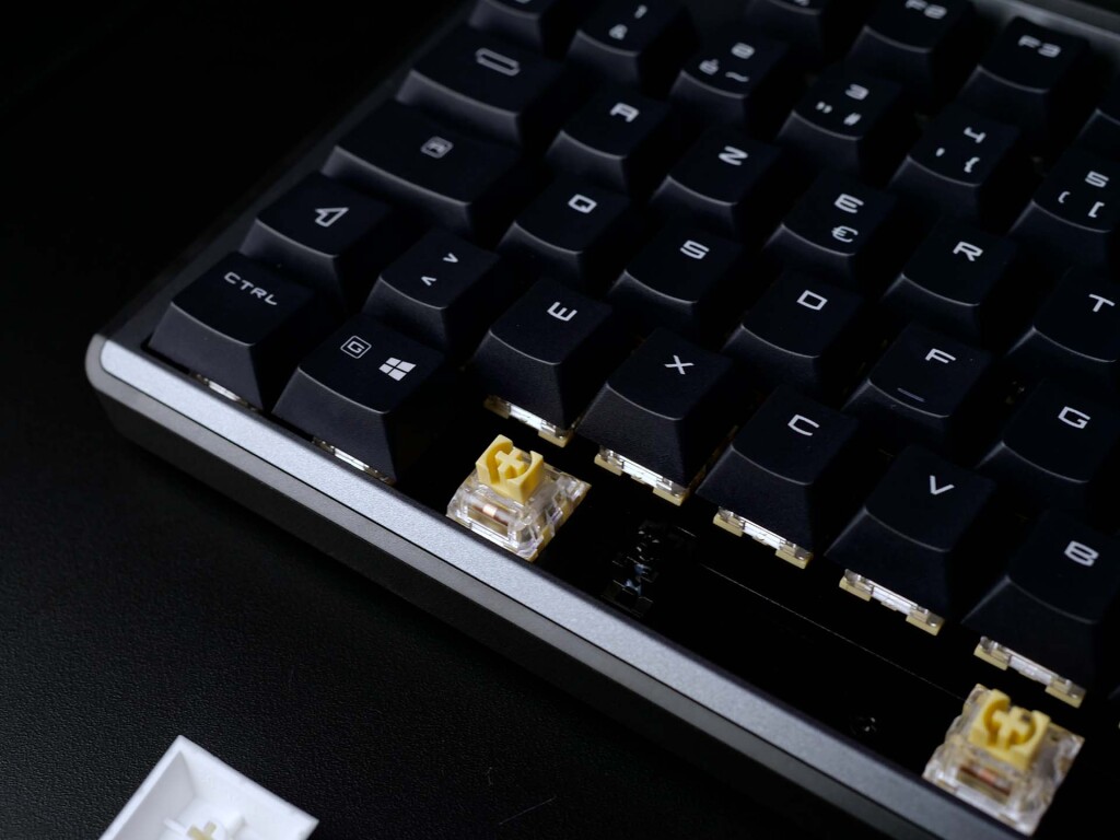 msi strike pro wireless switches