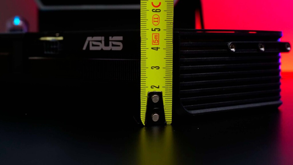 test asus prime rx 9060 xt o16g mesure epaisseur