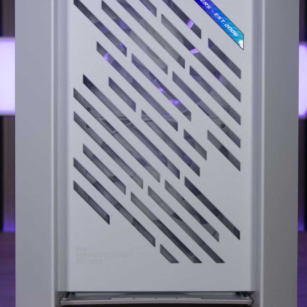 ASUS ROG Helios II découpes CNC
