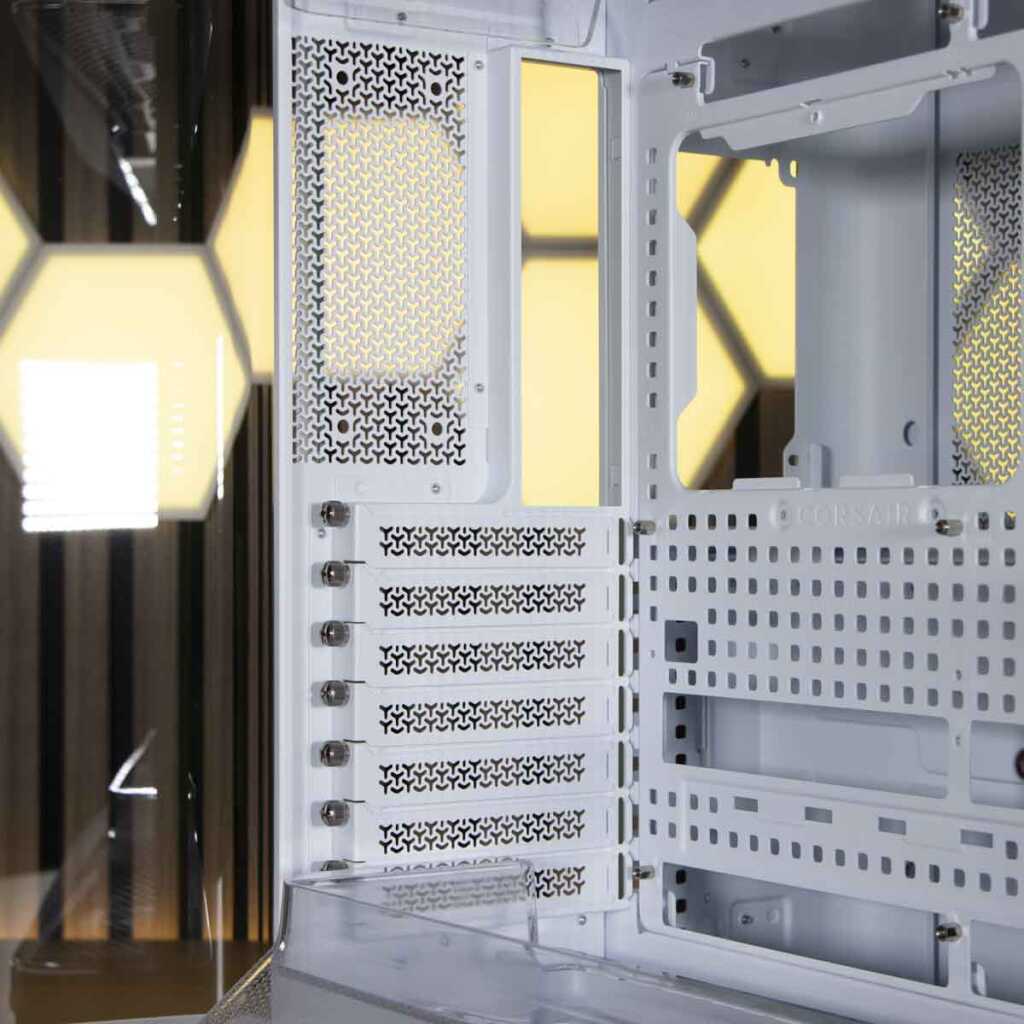 CORSAIR Air 5400 chambre principale gauche