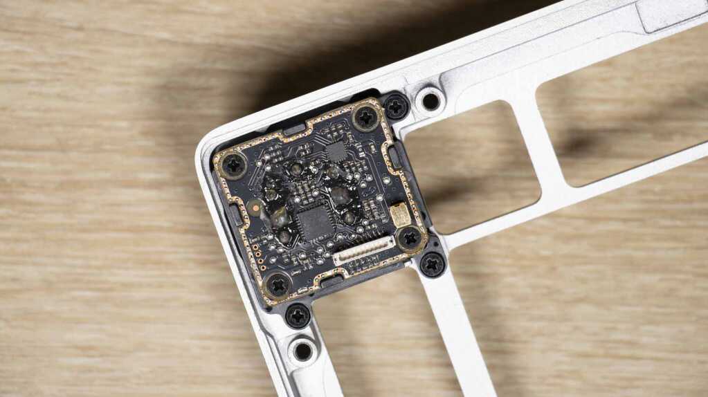 CORSAIR MAKR 75 PCB molette