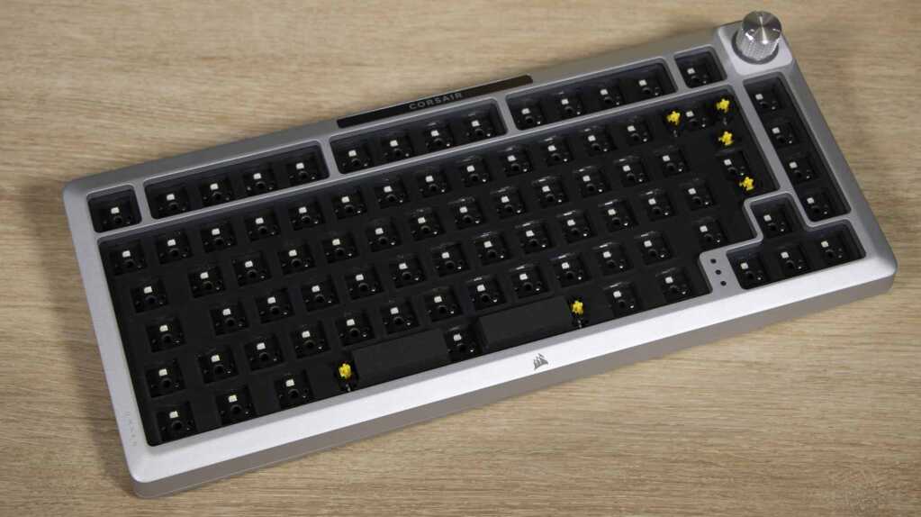 CORSAIR MAKR 75 vue globale