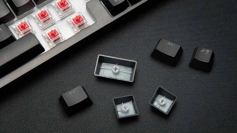 Clavier et souris COMBAT S de COUGAR : un combo conçu pour la précision 4 COUGAR COMBAT S touche PBT