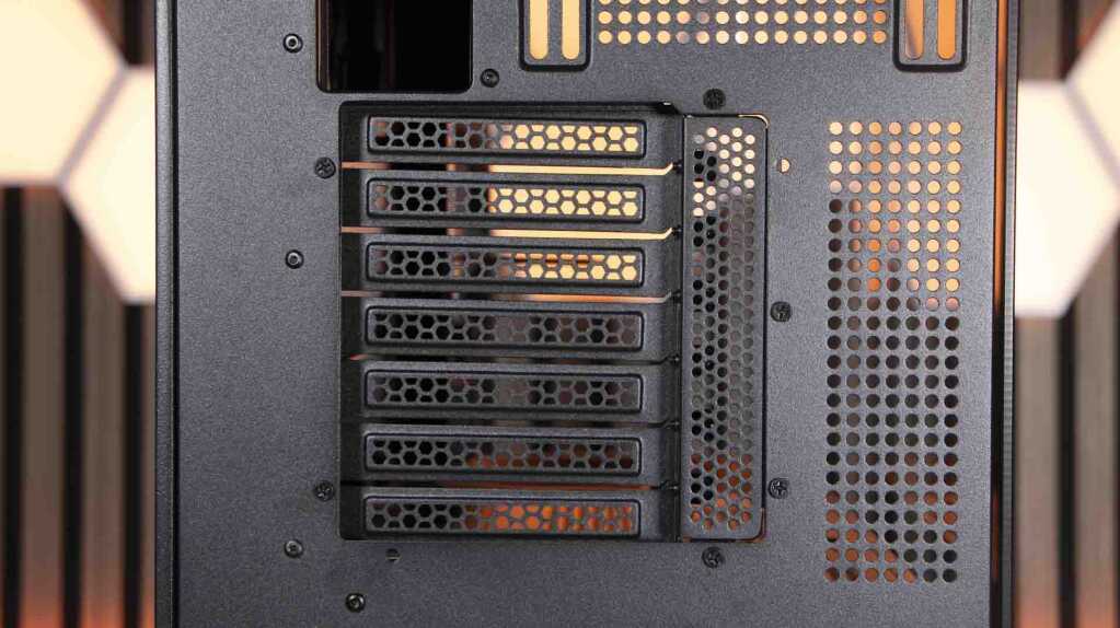 COUGAR FV270 RGB équerres horizontales