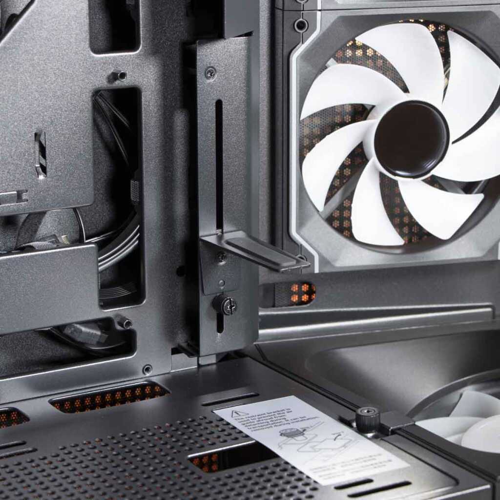 COUGAR FV270 RGB support carte graphique bas