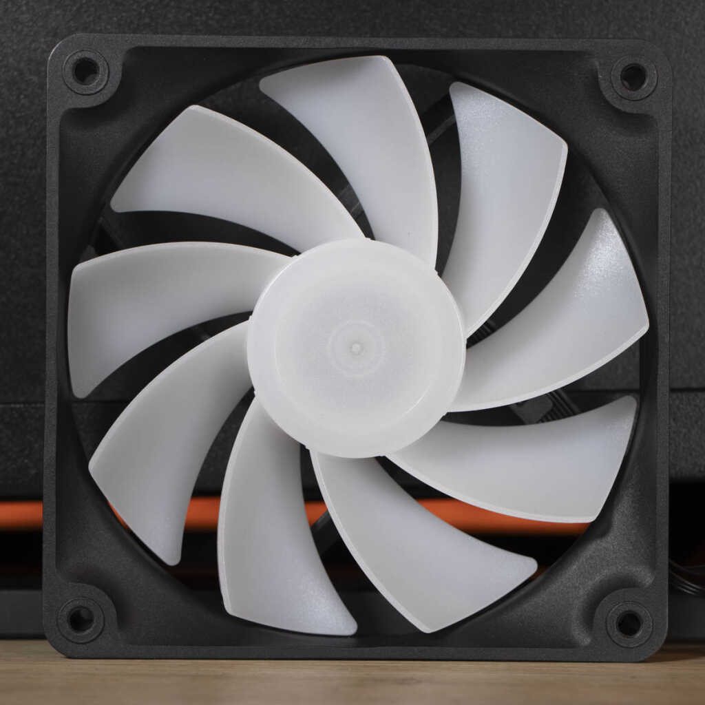 COUGAR FV270 RGB ventilateur 140 avant