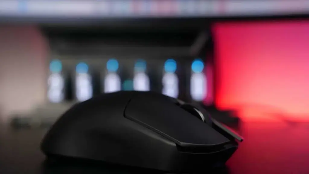 COUGAR Revenger Pro 4K noir droit