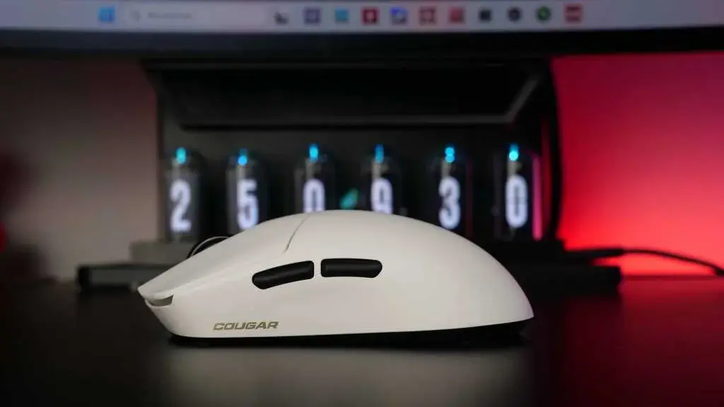 COUGAR Revenger Pro latéral gauche