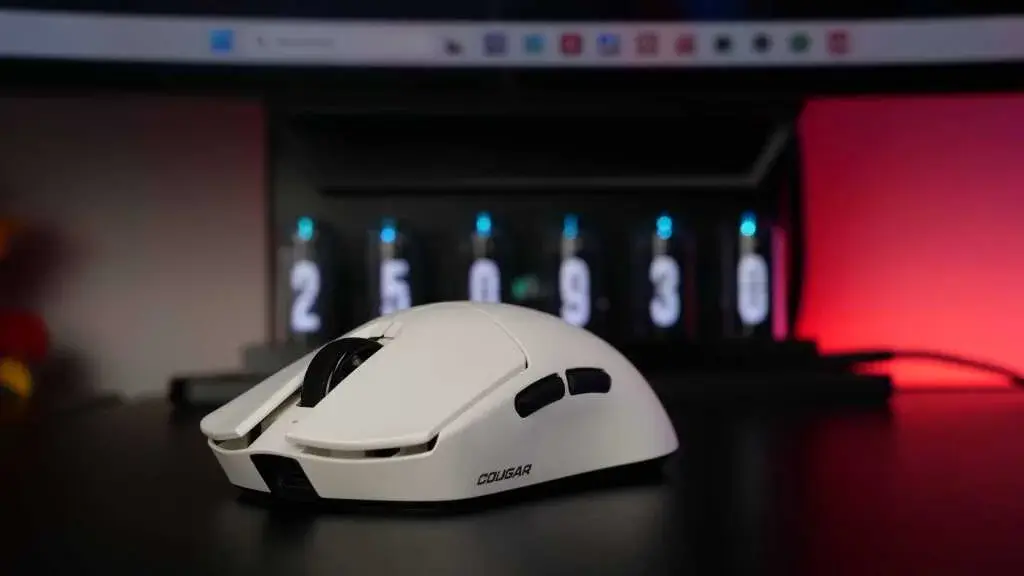 COUGAR Revenger Pro vue côté