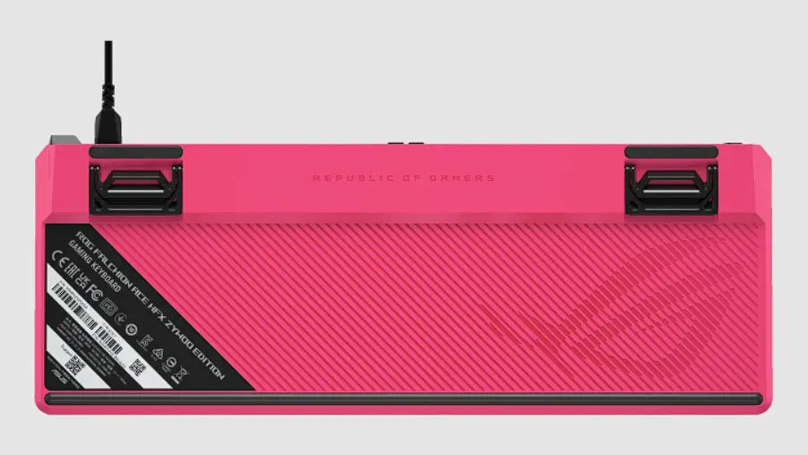 Falchion Ace HFX ZywOo Edition dessous