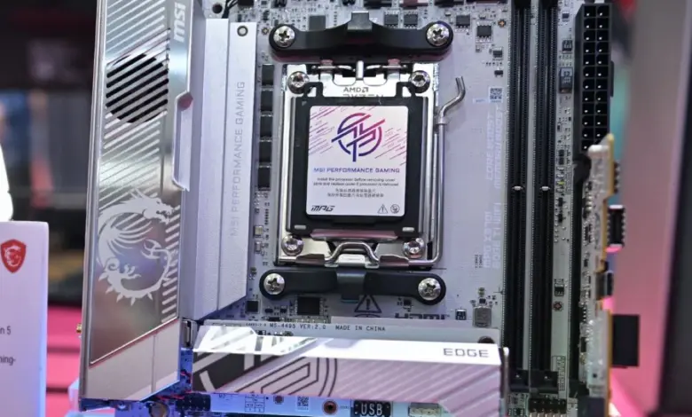 MSI MPG X870I Edge Ti Evo : mini-ITX AM5, DDR5-10000 et Wi-Fi 7 au menu 1 MPG X870I Edge Ti Evo