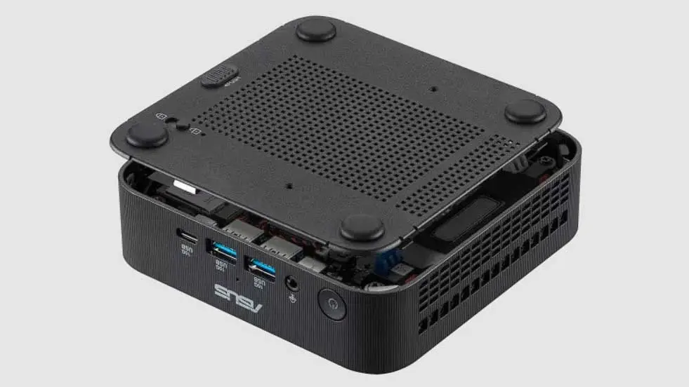ASUS annonce le mini PC ExpertCenter PN54-S1 4 Mini PC ASUS ExpertCenter PN54 S1 sans outil
