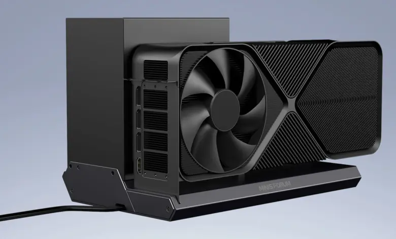 Minisforum DEG2 : dock eGPU Thunderbolt 5 et OCuLink pour plus de compatibilité 1 Minisforum intros DEG2 Thunderbolt 5 eGPU