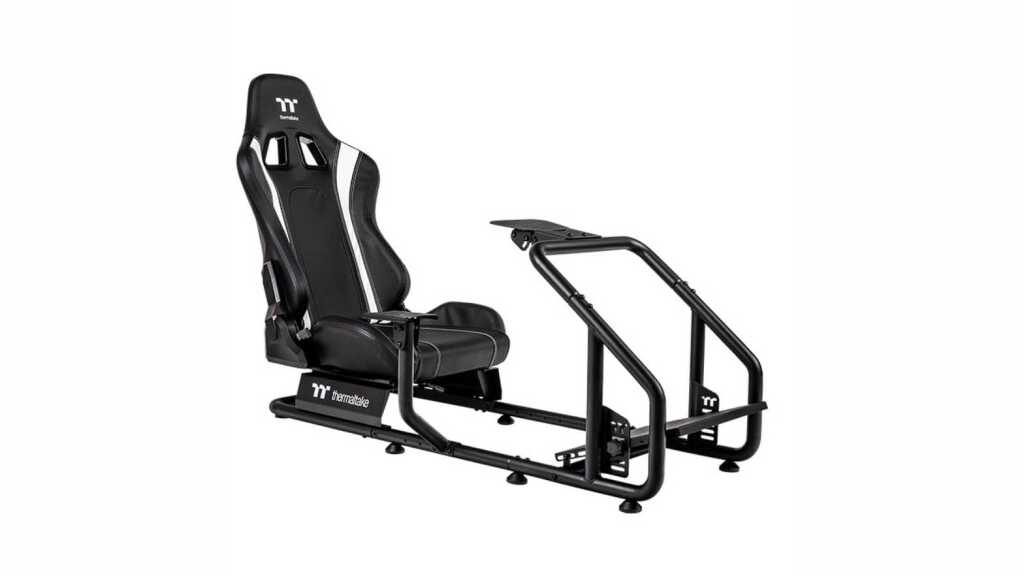 Commencez l’aventure de la course avec le Thermaltake GR300 Racing Simulator Cockpit 2 Thermaltake GR300 noir