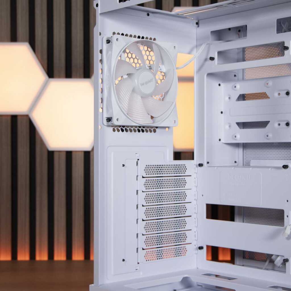 be quiet! Light Base 500 LX chmabre principale gauche