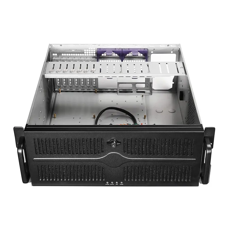 Boîtier rack 4U Chieftec : support AIO 360 mm et cartes SSI-EEB pour l’industriel 2 Boîtier rack 4U Chieftec industriel, compatibilité AIO 360 mm et cartes mères SSI-EEB, façade ventilée