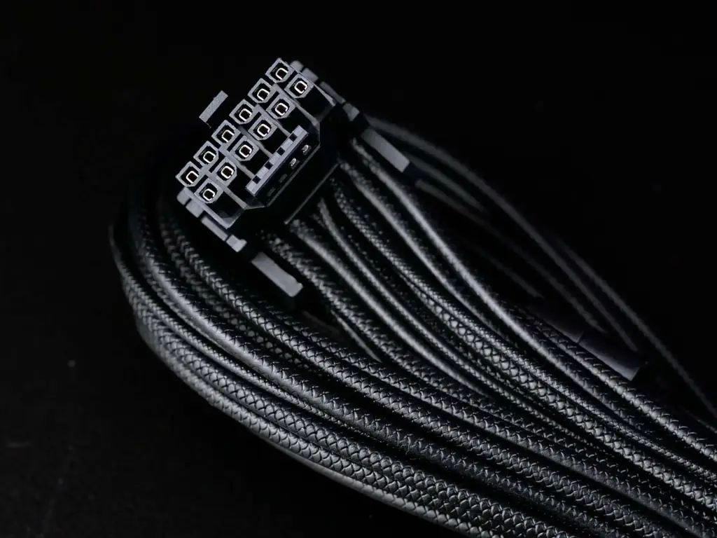 corsair rm850x shift 12V 2x6 90 1