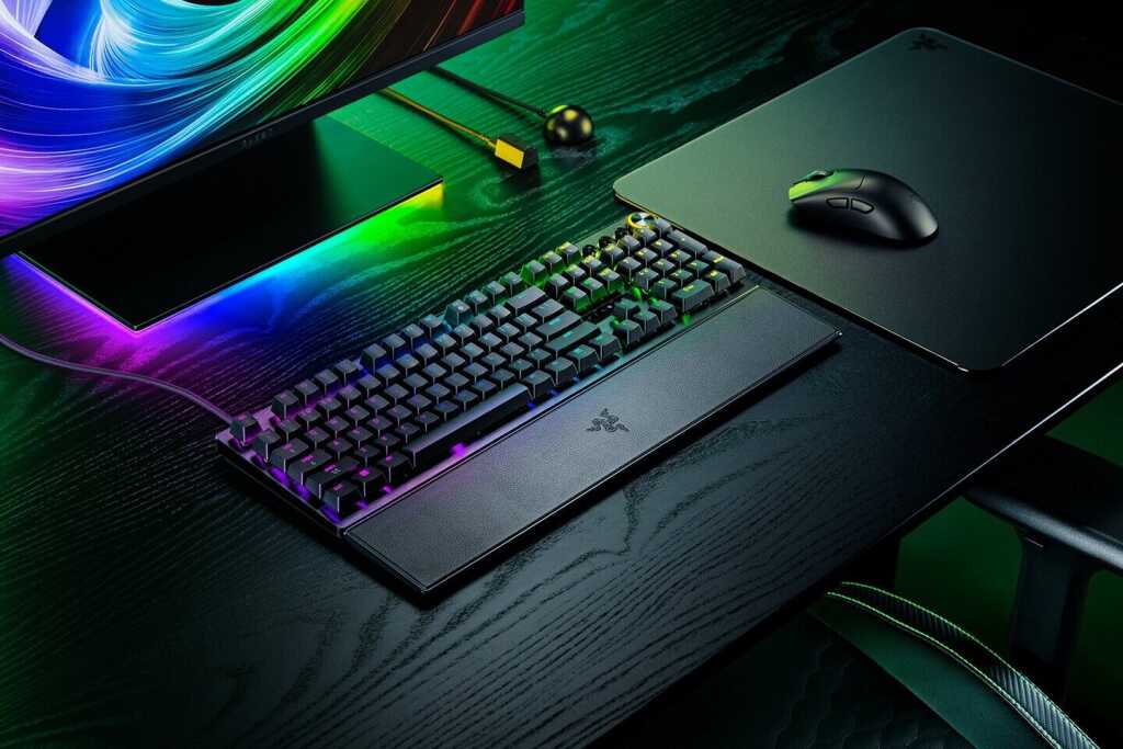 Razer Huntsman V3 Pro 8KHz : claviers e-sport ultra-réactifs avec switches analogiques Gen‑2 32 Razer Huntsman V3 Pro 8KHz : clavier e-sport, switches analogiques Gen‑2, polling 8000 Hz, latence ultra-faible