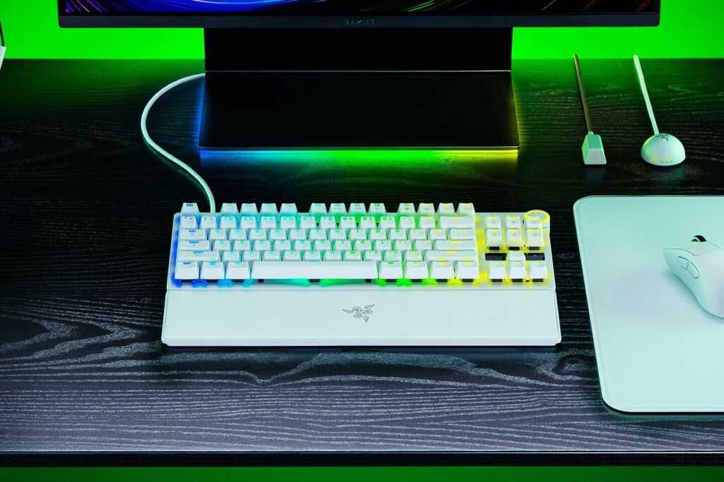 Razer Huntsman V3 Pro 8KHz : claviers e-sport ultra-réactifs avec switches analogiques Gen‑2 30 Clavier Razer Huntsman V3 Pro 8KHz e-sport, switches optiques analogiques Gen‑2, latence ultra-faible, polling 8000 Hz