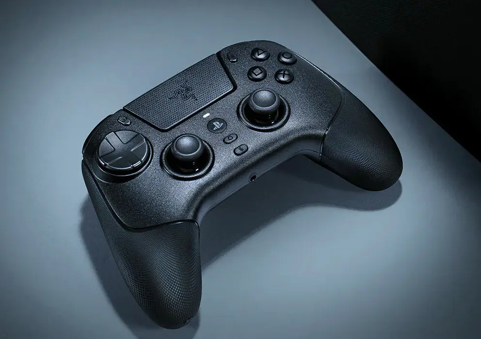 Manette Razer Raiju V3 Pro PS5 : TMR, HyperTriggers et boutons arrière amovibles 3 Manette Razer Raiju V3 Pro PS5 avec TMR, HyperTriggers, boutons arrière amovibles, connectivité pro et ergonomie gaming