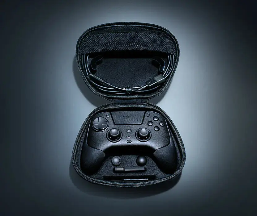 Manette Razer Raiju V3 Pro PS5 : TMR, HyperTriggers et boutons arrière amovibles 4 Manette Razer Raiju V3 Pro PS5 avec TMR, HyperTriggers, boutons arrière amovibles, design ergonomique gaming pro