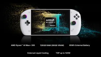 OneXFly Apex Ryzen AI MAX+ : console portable Strix Halo avec watercooling et batterie externe 36 OneXFly Apex console PC watercoolée, Ryzen AI Max+ 395, GPU Radeon 8060, refroidissement liquide, gaming portable