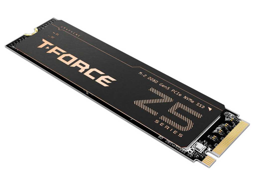Visuel promotionnel du SSD TeamGroup T-Force Z54E PCIe 5.0 annonçant jusqu’à 14 900 Mo/s en lecture, image complémentaire de