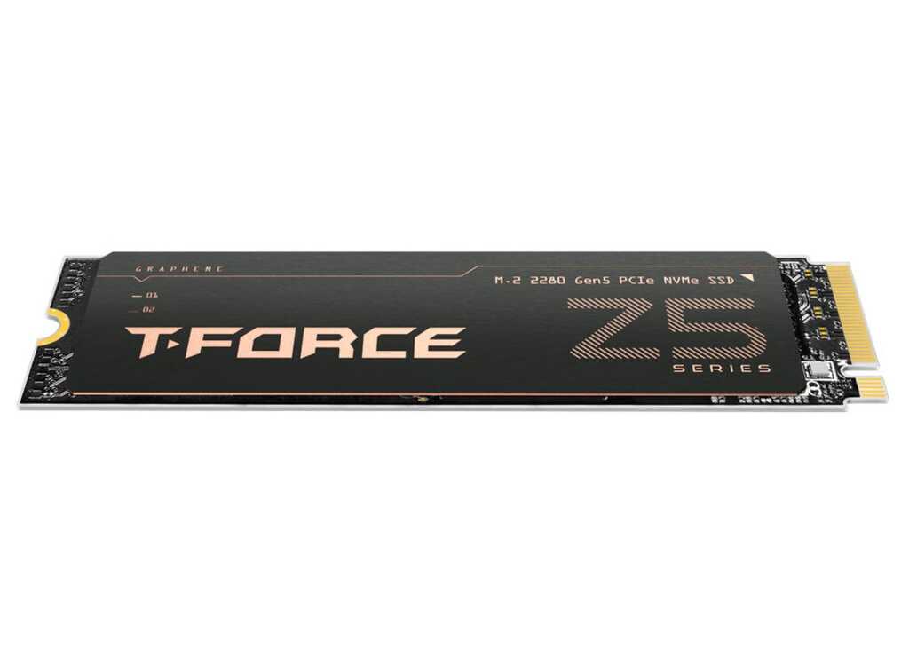 Photo du SSD M.2 TeamGroup T-Force Z54E PCIe 5.0 mettant en avant des vitesses jusqu’à 14 900 Mo/s, image 5 sur 5 de l’articl