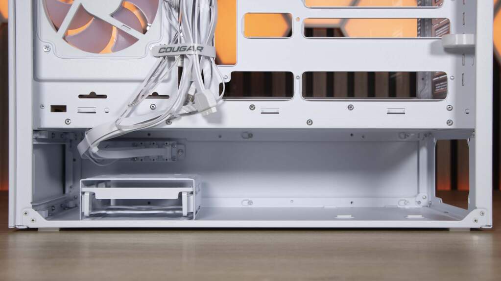 COUGAR CFV235 cache alimentation