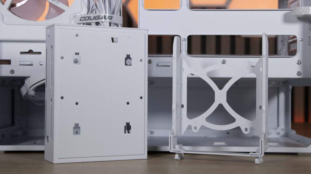 COUGAR CFV235 cage DD amovible