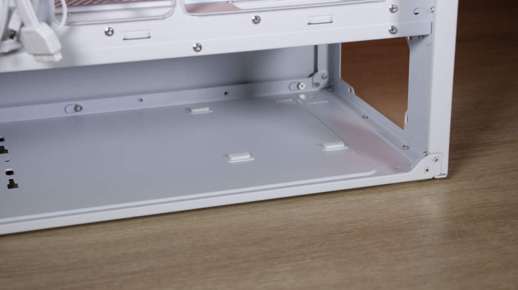 COUGAR CFV235 emplacement alimentation