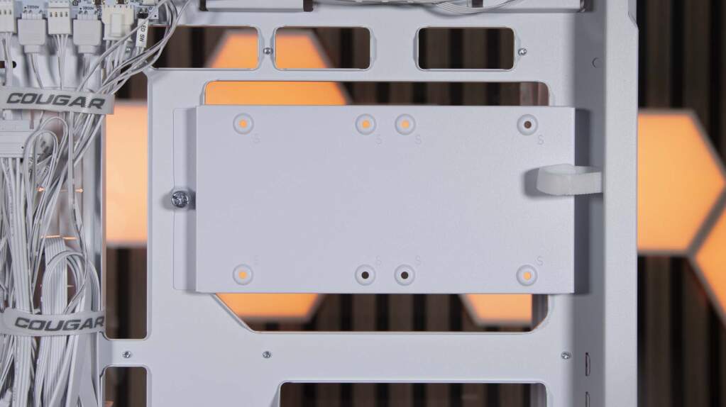 COUGAR CFV235 support SSD