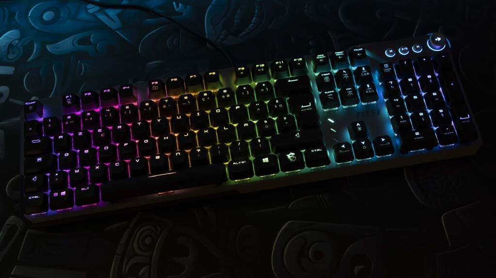 MSI STRIKE 600 RGB (2)